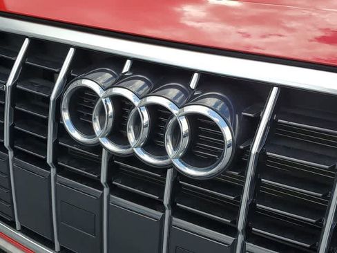 Certified 2023 Audi Q3 2.0T Premium w/ Convenience Package AWD/4WD image 11