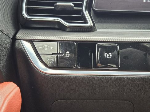 Certified 2023 Kia Sportage SX FWD image 24