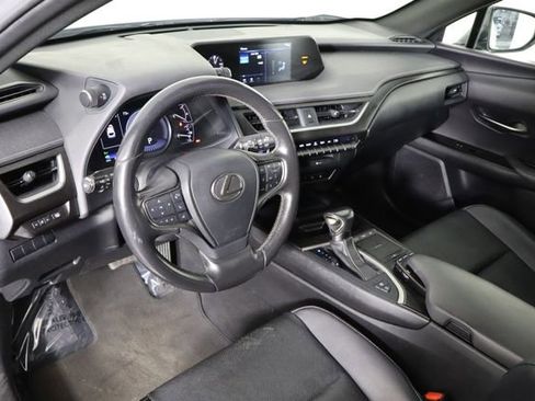 Used 2019 Lexus UX 250h w/ Premium Package AWD/4WD image 27