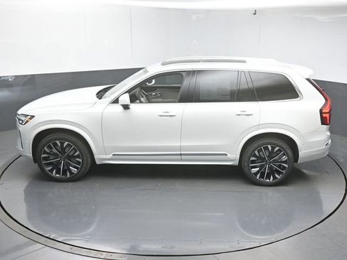 New 2026 Volvo XC90 B6 Ultra w/ Protection Package AWD/4WD image 46