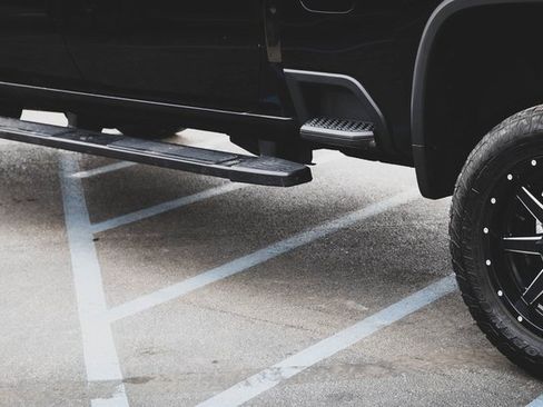 Used 2022 Chevrolet Silverado 2500 LT w/ Convenience Package image 29