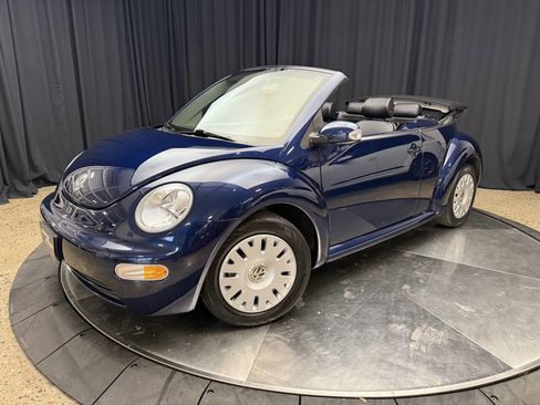 Used 2005 Volkswagen Beetle GL image 2