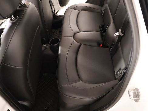 Used 2023 MINI Cooper 4-Door Hardtop FWD image 12