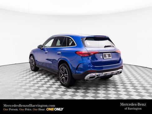 New 2025 Mercedes-Benz GLC 300 4MATIC image 3