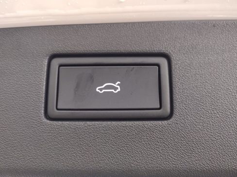 New 2026 Volkswagen Tiguan SEL R-Line image 20