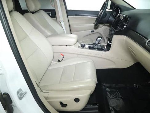 Certified 2021 Jeep Grand Cherokee Limited w/ Luxury Group II AWD/4WD image 36