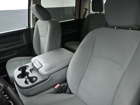 Used 2017 RAM 2500 Tradesman w/ Chrome Appearance Group image 31