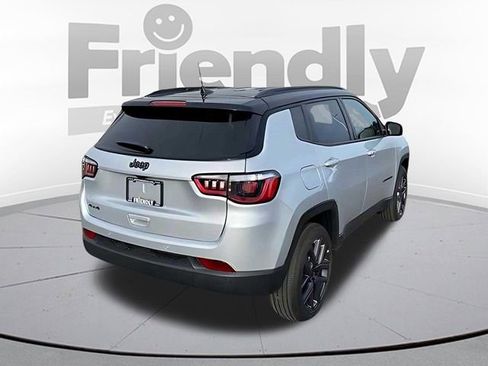 Used 2026 Jeep Compass Limited AWD/4WD image 5