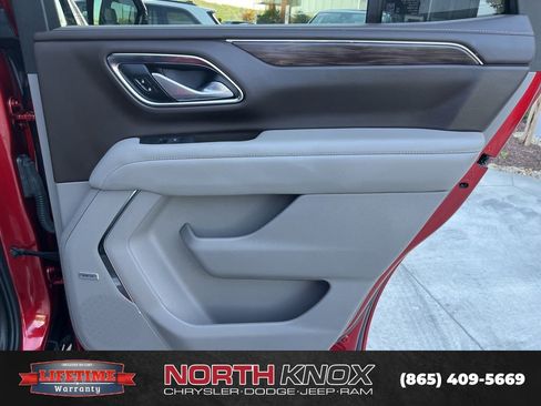 Used 2022 Chevrolet Tahoe Z71 w/ Z71 Off-Road Package AWD/4WD image 25