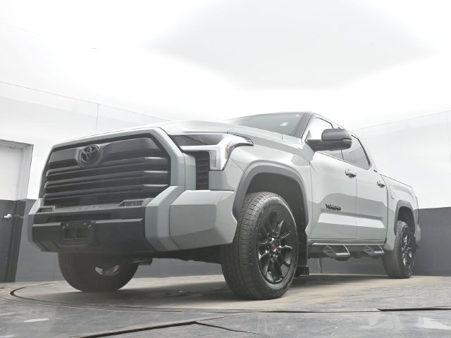 Used 2024 Toyota Tundra SR5 w/ SR5 Premium Package AWD/4WD image 41