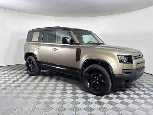 New 2026 Land Rover Defender 110 X-Dynamic SE AWD/4WD image 8
