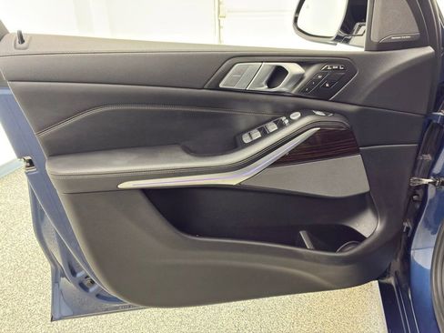 Used 2019 BMW X7 xDrive50i w/ Premium Package image 23