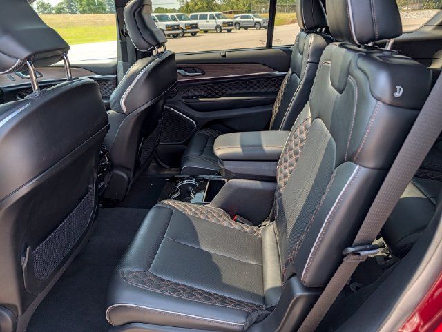 Used 2022 Jeep Grand Cherokee L Summit w/ Advanced Protech Group IV AWD/4WD image 24
