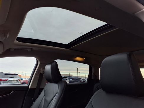 Used 2022 Lincoln Nautilus Reserve w/ Luxury Package image 21