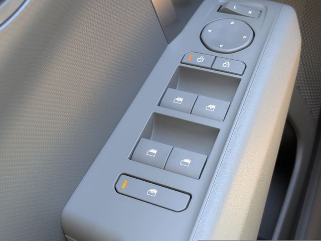 New 2027 Kia EV3 Wind FWD image 24