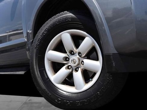 Used 2014 Nissan Armada SV AWD/4WD image 3