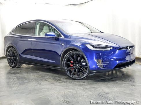 Used 2018 Tesla Model X P100D image 2