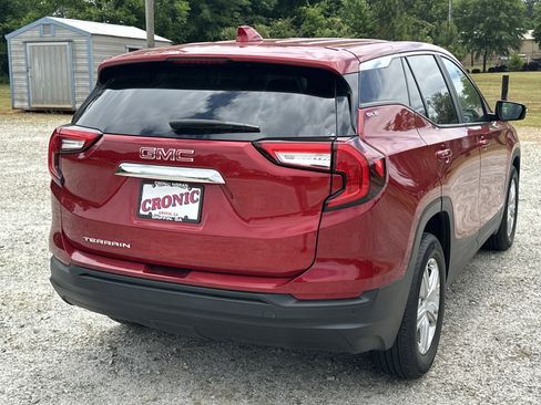 Used 2022 GMC Terrain SLE FWD image 5