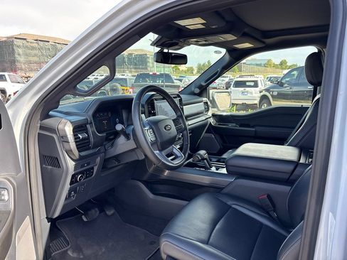 Used 2025 Ford F150 Lariat AWD/4WD image 9