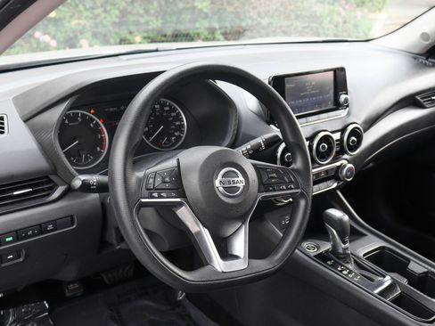 Used 2023 Nissan Sentra S image 15