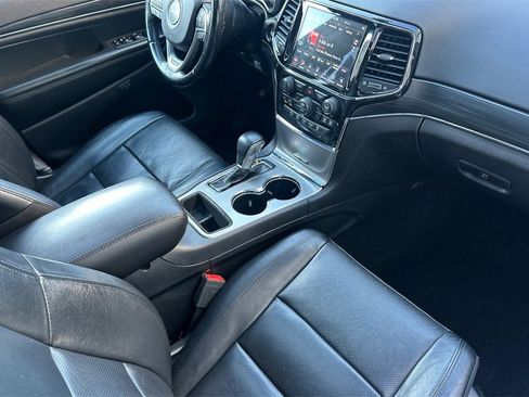 Used 2021 Jeep Grand Cherokee Limited w/ Luxury Group II image 16