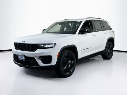 Used 2023 Jeep Grand Cherokee Altitude