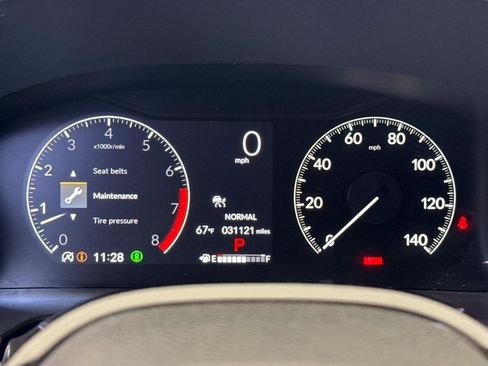 Certified 2025 Honda Pilot Touring image 18