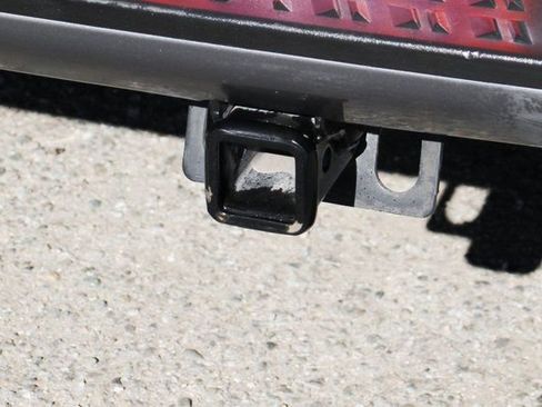 Used 2023 Nissan Titan SV w/ SV Convenience Package image 43