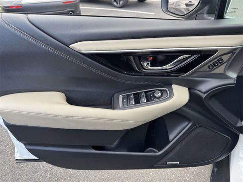 Used 2022 Subaru Outback Limited image 17