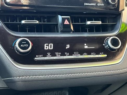 Used 2019 Toyota Corolla SE w/ SE Option Package image 21