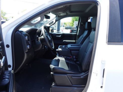 Used 2023 GMC Sierra 1500 Pro w/ Graphite Edition AWD/4WD image 17