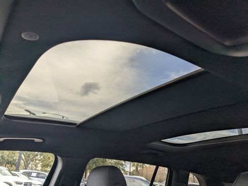 Certified 2024 Mercedes-Benz GLB 250 4MATIC image 7