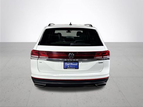 Used 2024 Volkswagen Atlas SE AWD/4WD image 7