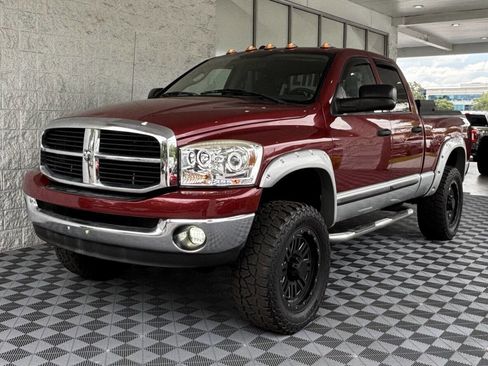 Used 2007 Dodge Ram 2500 Truck SLT AWD/4WD image 3