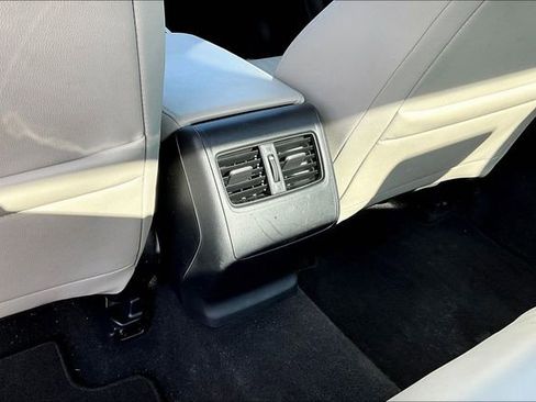 Used 2018 Honda Accord EX-L image 10