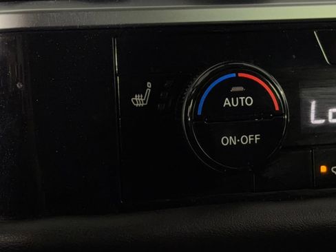Used 2023 Nissan Pathfinder SV FWD image 20