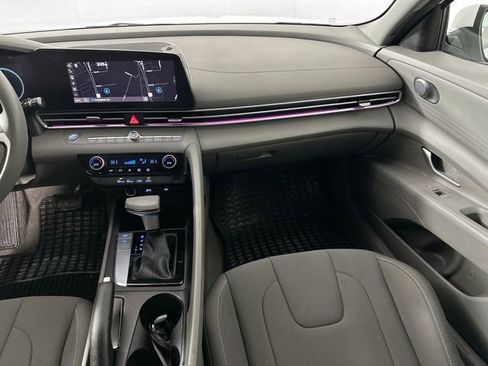 Used 2024 Hyundai Elantra SEL image 26