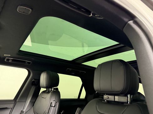 New 2026 Land Rover Range Rover Sport SE image 15