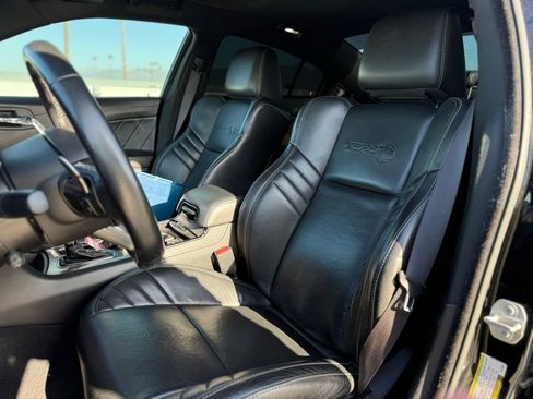 Used 2022 Dodge Charger SRT Hellcat w/ Harman/Kardon Audio Group image 5