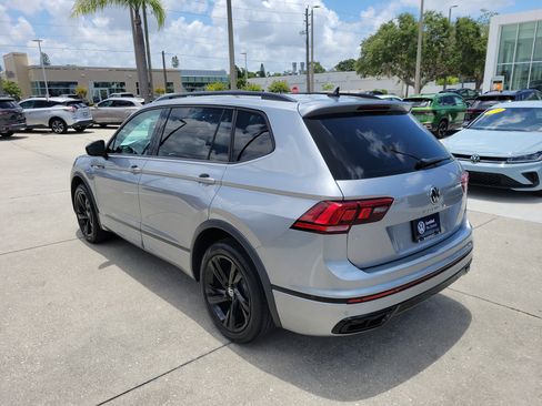 Certified 2023 Volkswagen Tiguan SE R-Line FWD image 6