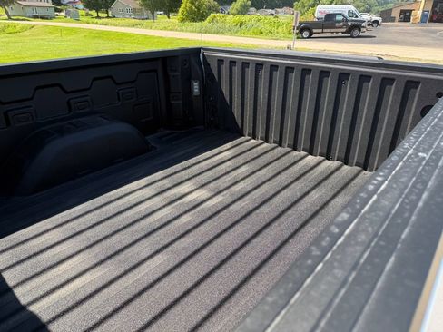 New 2026 Chevrolet Silverado 1500 RST w/ Redline Edition AWD/4WD image 12