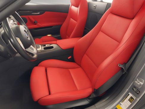 Used 2013 BMW Z4 sDrive28i RWD image 5