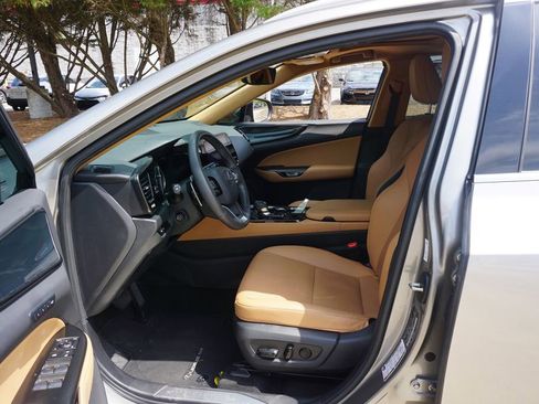 Used 2022 Lexus NX 350 AWD image 2