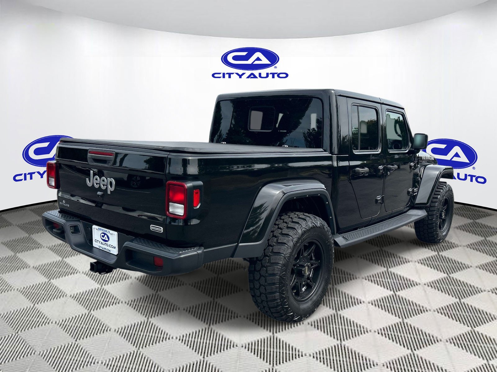 Used 2022 Jeep Gladiator Overland w/ Popular Equipment Package AWD/4WD image 3