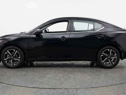Used 2025 Nissan Sentra SV image 5
