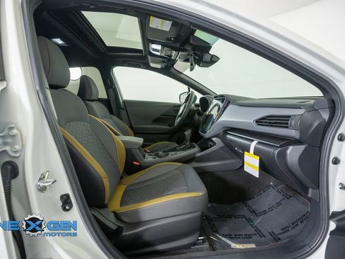 Used 2025 Subaru Crosstrek 2.5i Sport AWD/4WD image 40