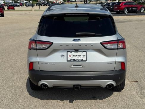 Used 2020 Ford Escape Titanium AWD/4WD image 36