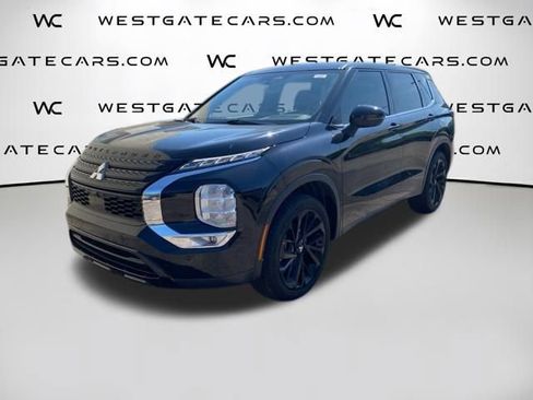 Used 2023 Mitsubishi Outlander SE Black Edition FWD image 1