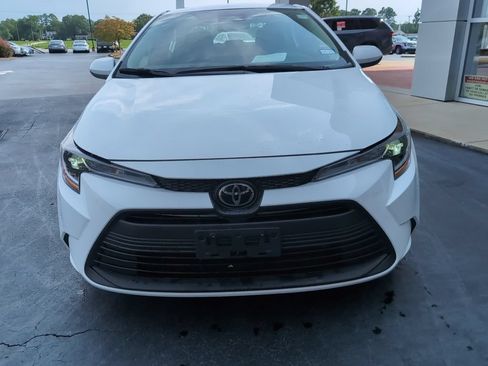 Used 2024 Toyota Corolla LE FWD image 8