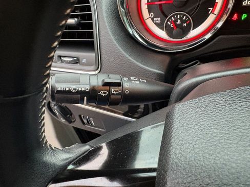 Used 2017 Dodge Grand Caravan SXT image 34